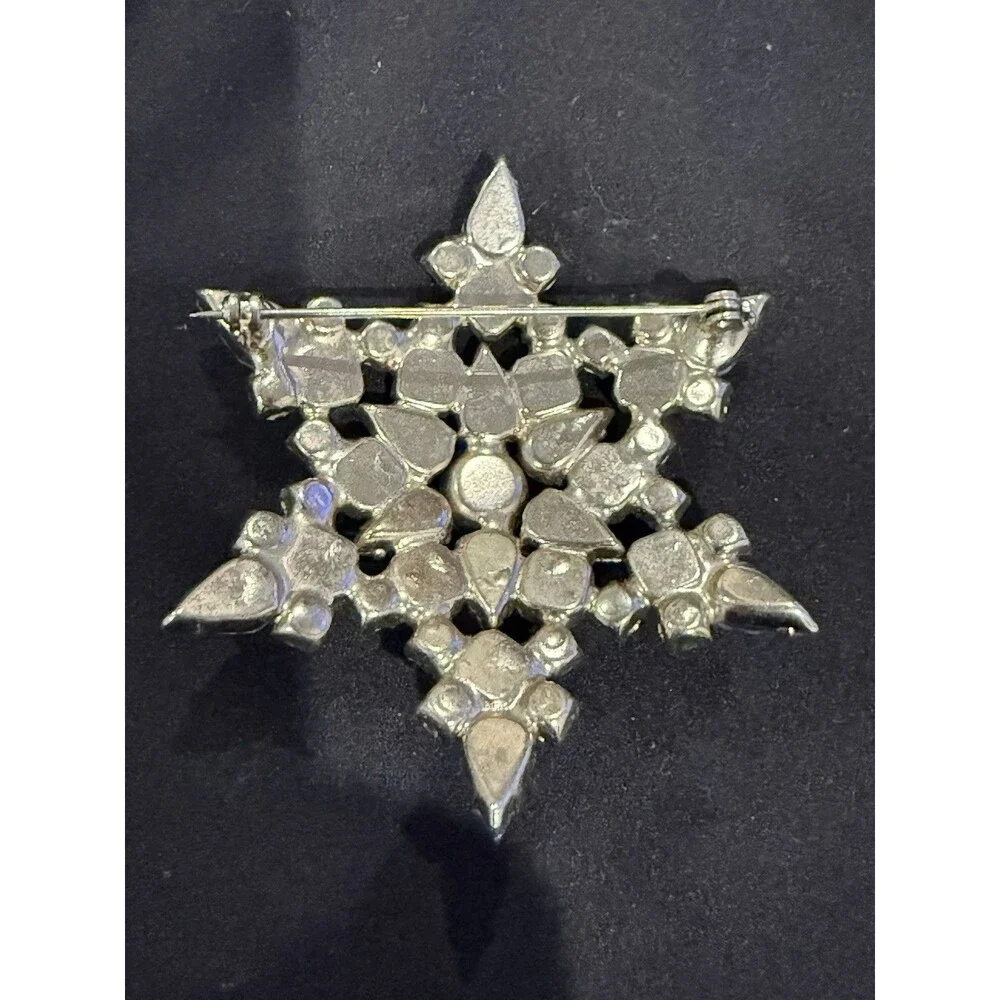 Vintage Light Blue Rhinestone Snowflake Brooch Pin Silver Tone Starburst 2